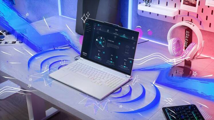 Lenovo Legion 7i Gen 10 White